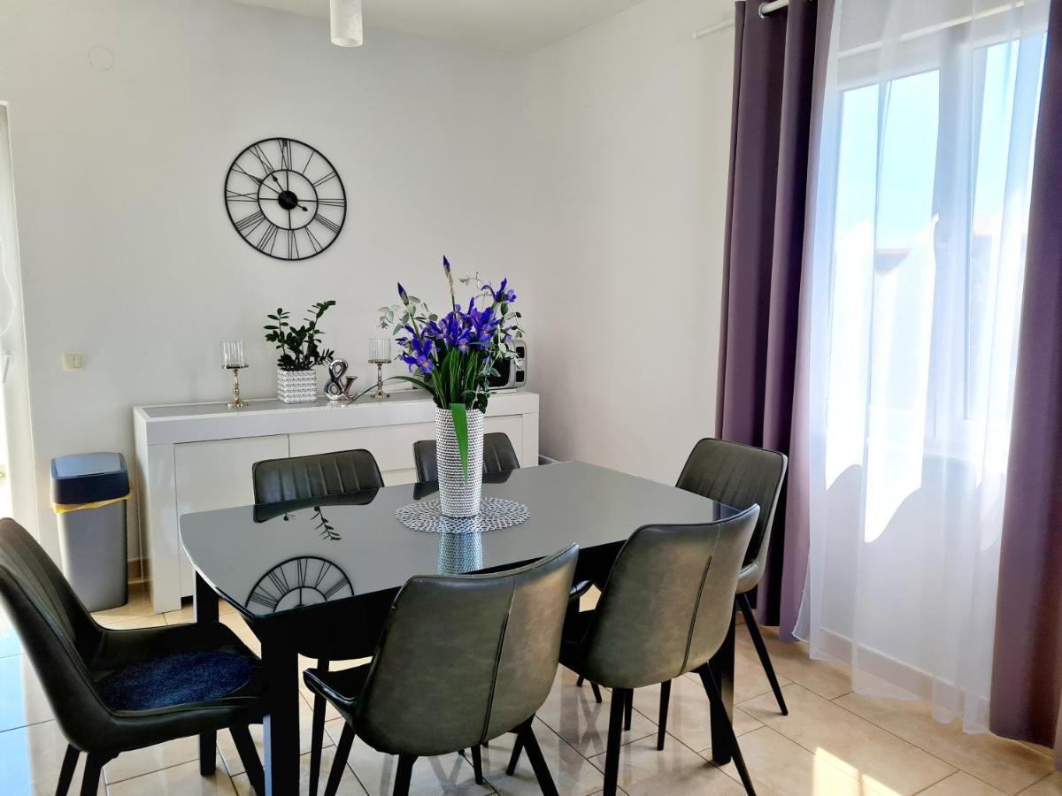 Apartment In Murter Dış mekan fotoğraf